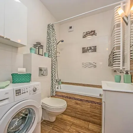 Lemon Apartment *